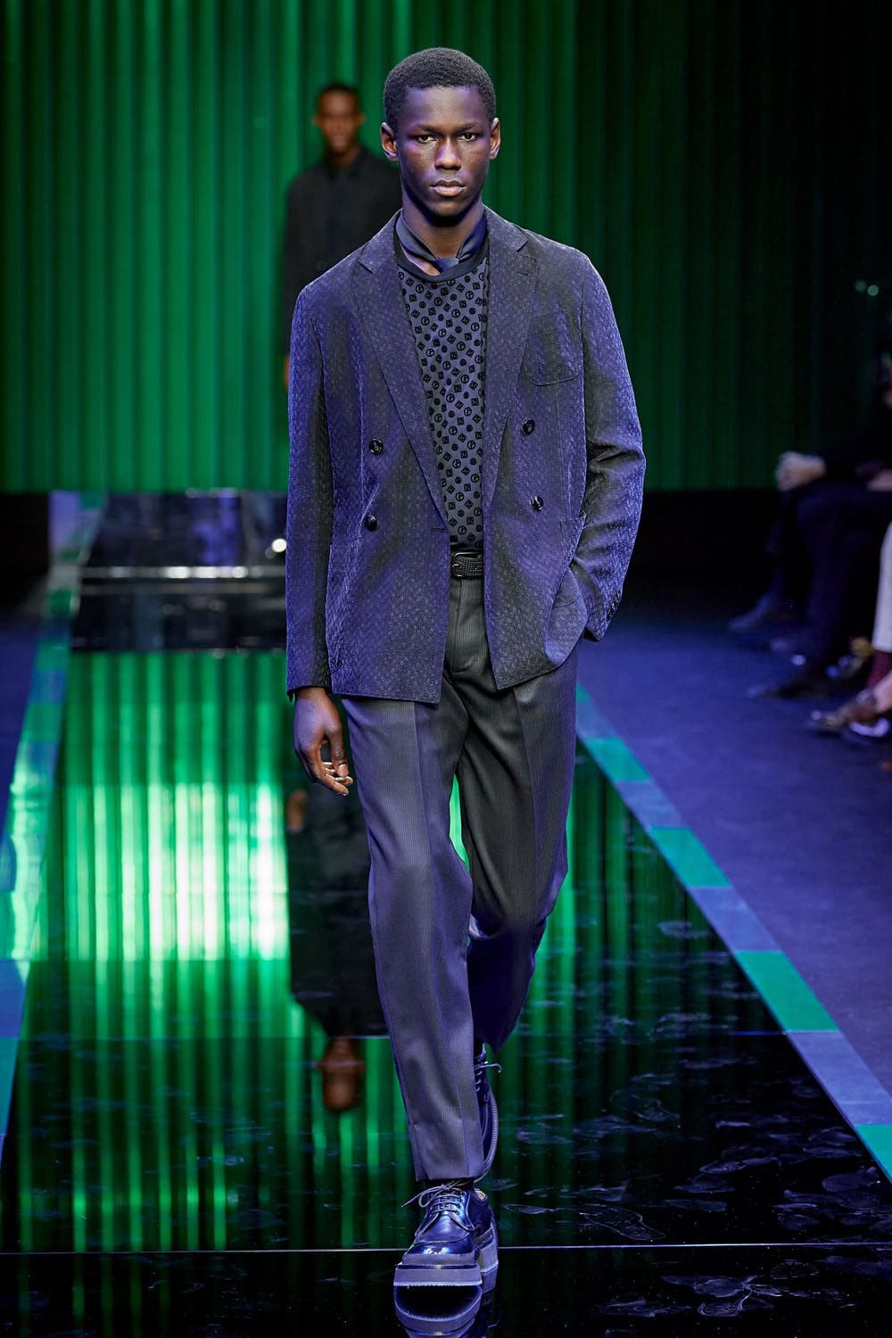 Giorgio Armani 2022 秋冬系列2023 米兰 Runway 杂志