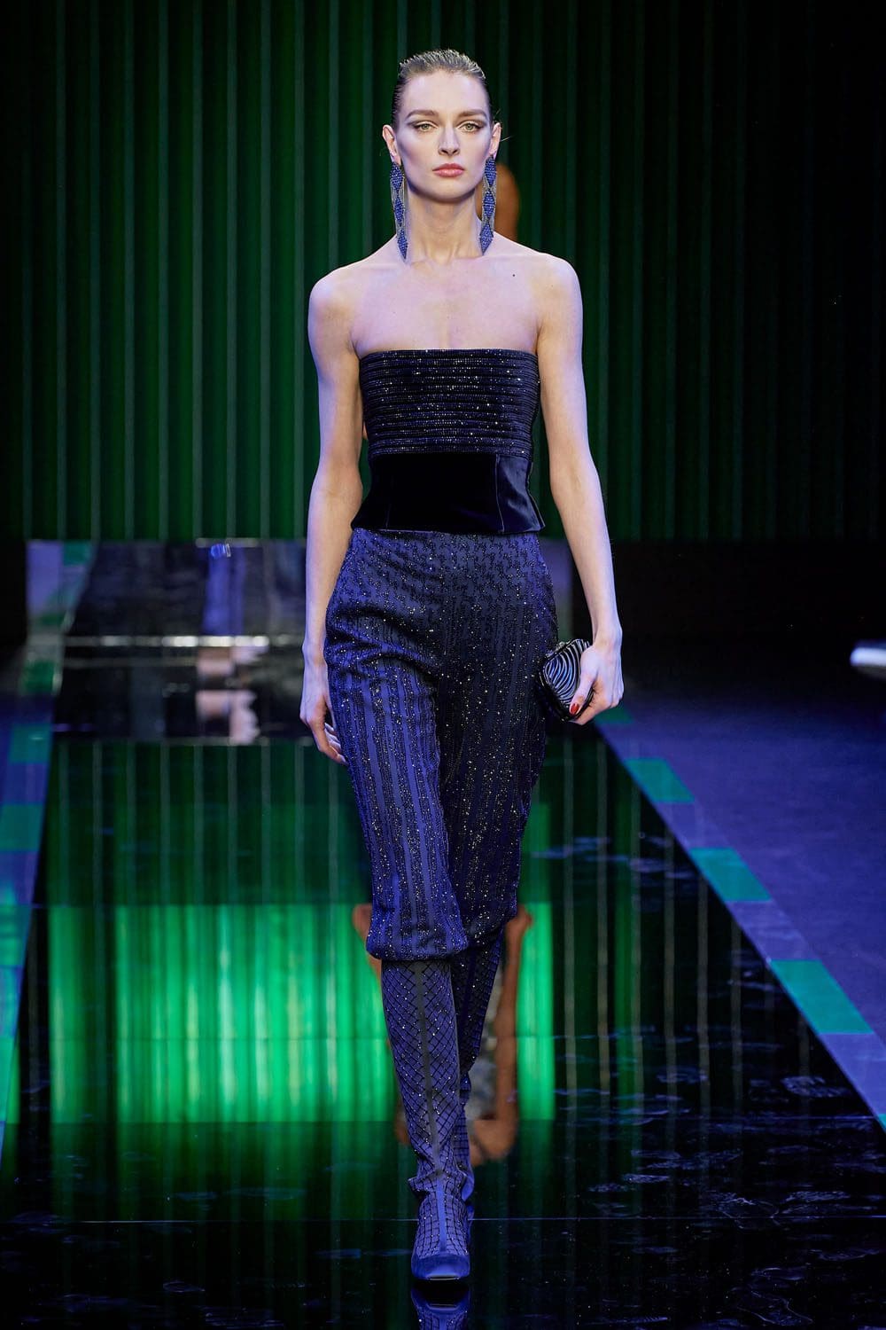 Giorgio Armani 2022 秋冬系列2023 米兰 Runway 杂志