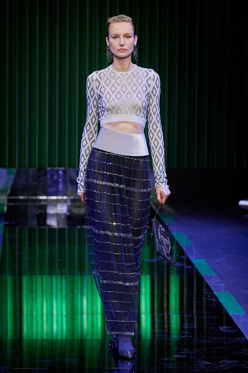Giorgio Armani 2022 秋冬系列2023 米兰 Runway 杂志