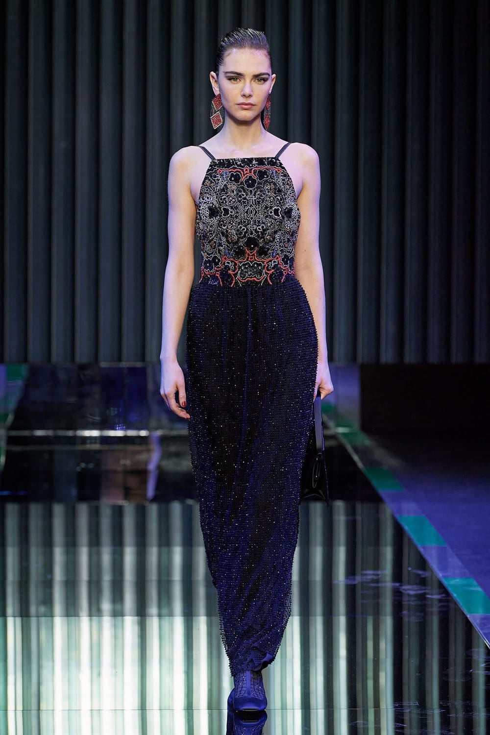 Giorgio Armani 2022 秋冬系列2023 米兰 Runway 杂志