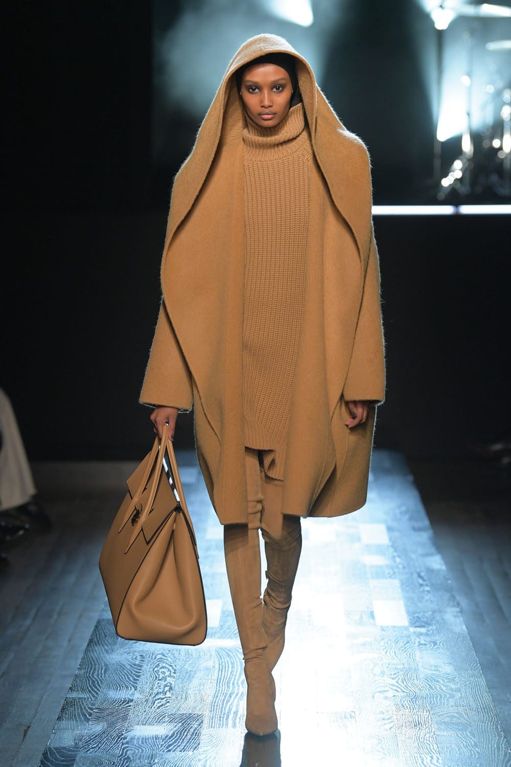 Michael Kors Fall Winter 2022-2023 New York by RUNWAY MAGAZINE