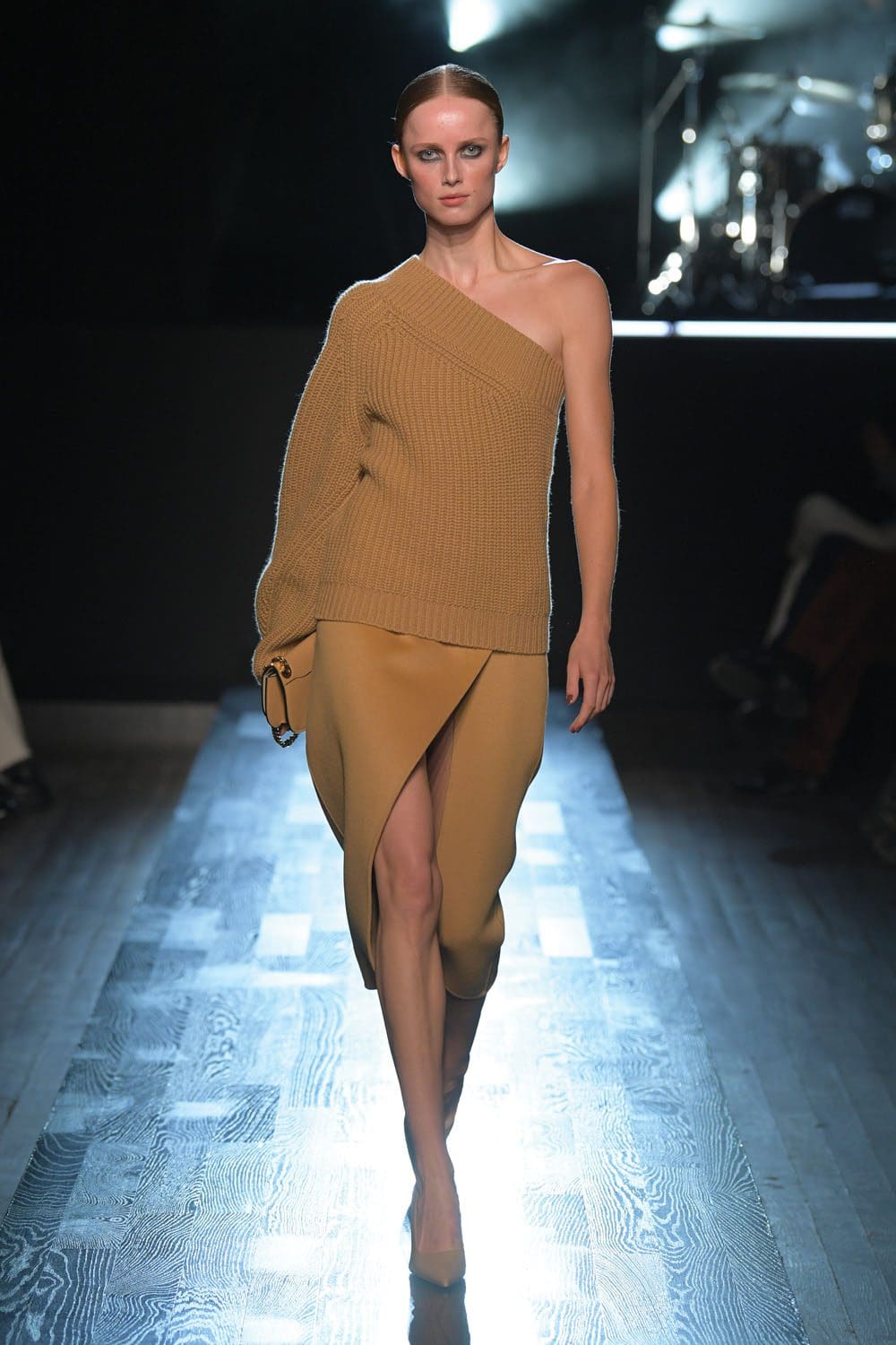 Michael Kors Fall Winter 2022-2023 New York by RUNWAY MAGAZINE