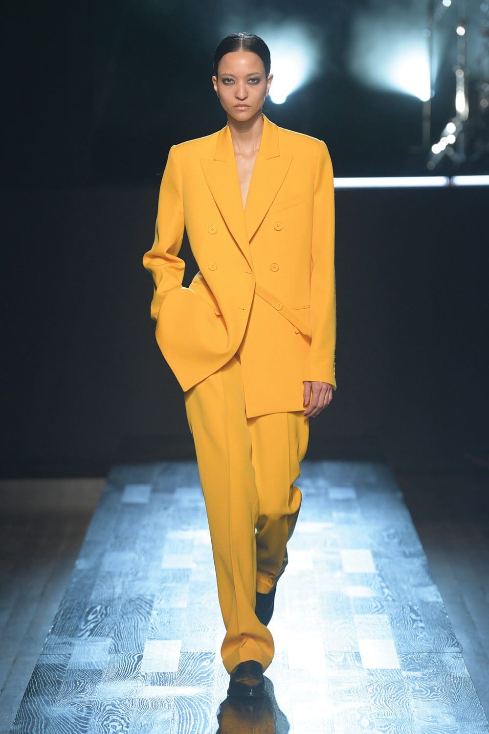 Michael Kors Fall Winter 2022-2023 New York by RUNWAY MAGAZINE