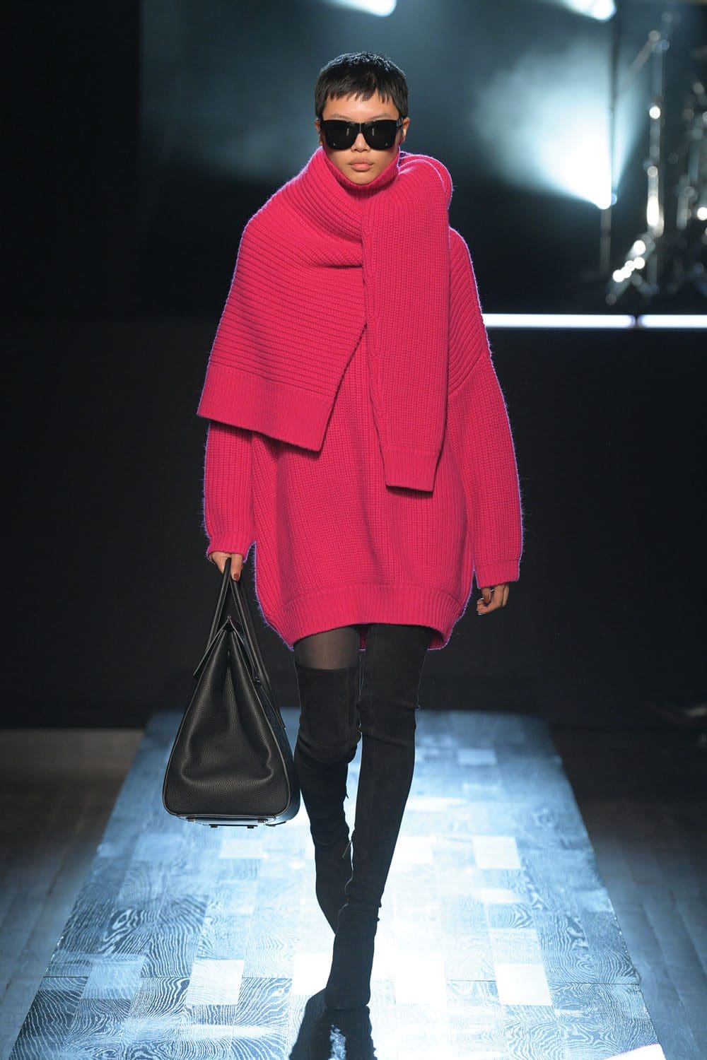 Michael Kors Fall Winter 2022-2023 New York by RUNWAY MAGAZINE