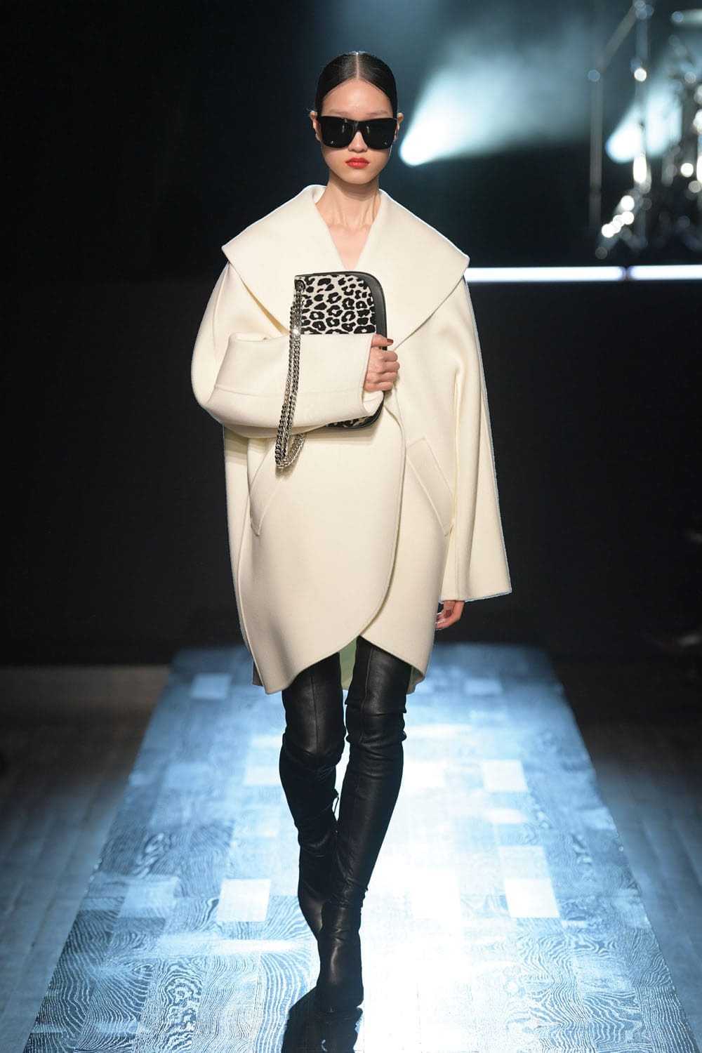 Michael Kors Fall Winter 2022-2023 New York by RUNWAY MAGAZINE