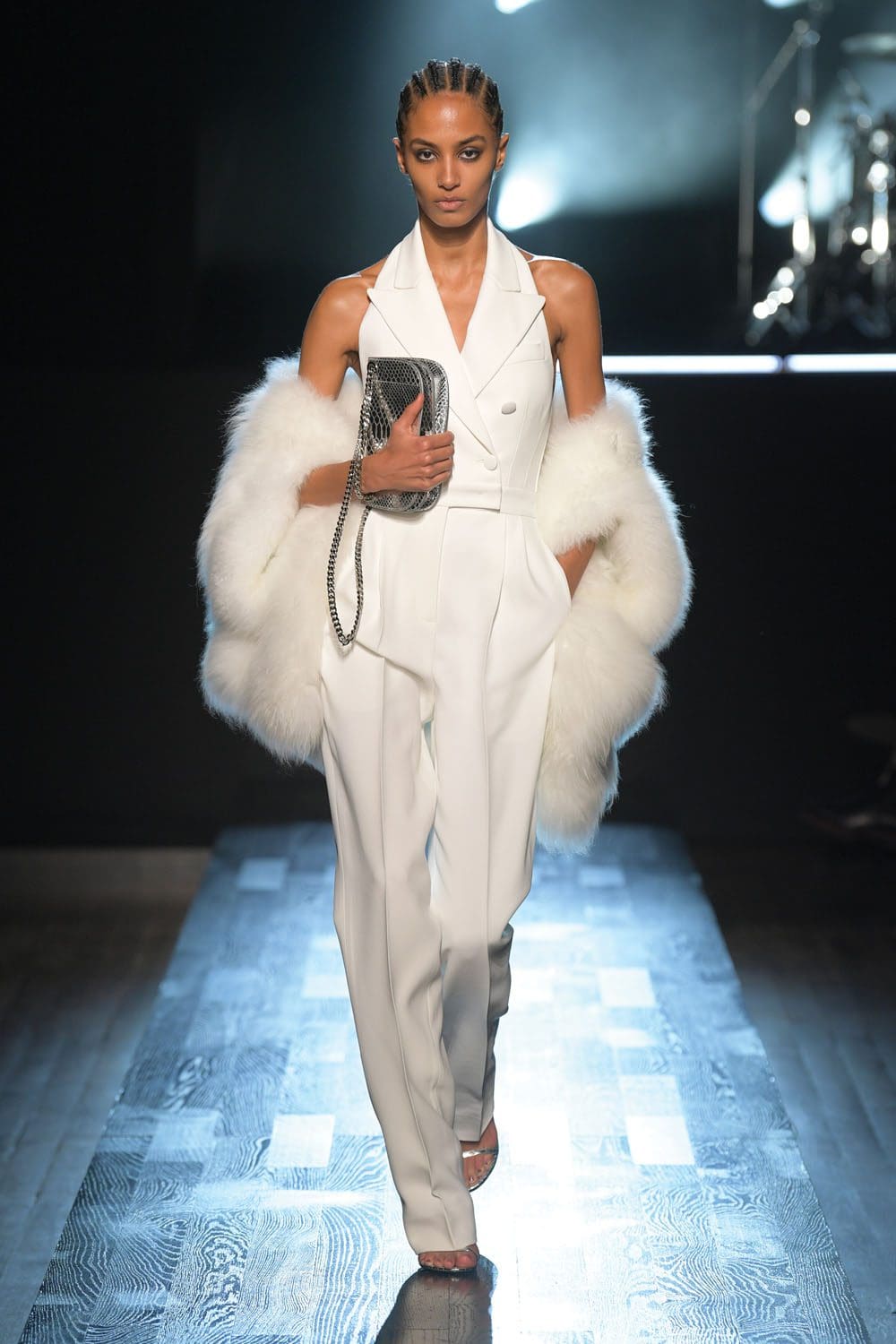 Michael Kors Fall Winter 2022-2023 New York by RUNWAY MAGAZINE