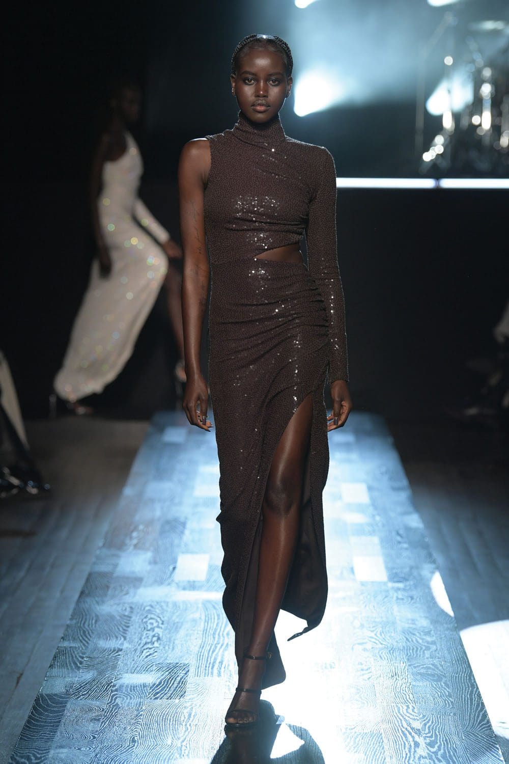Michael Kors Fall Winter 2022-2023 New York by RUNWAY MAGAZINE