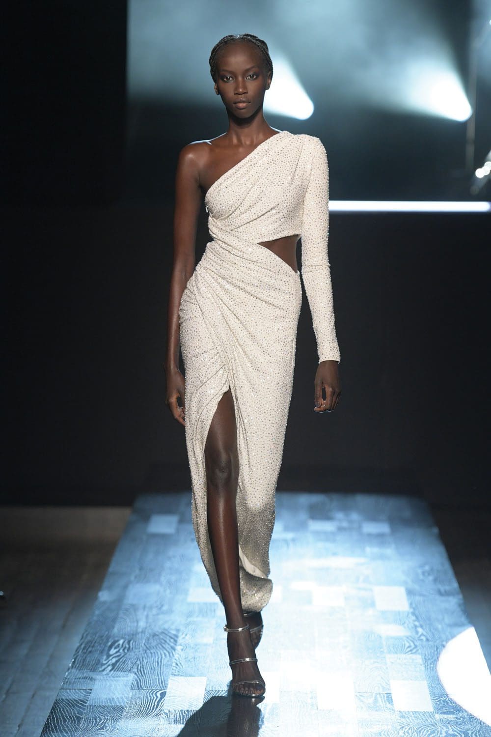 Michael Kors Fall Winter 2022-2023 New York by RUNWAY MAGAZINE