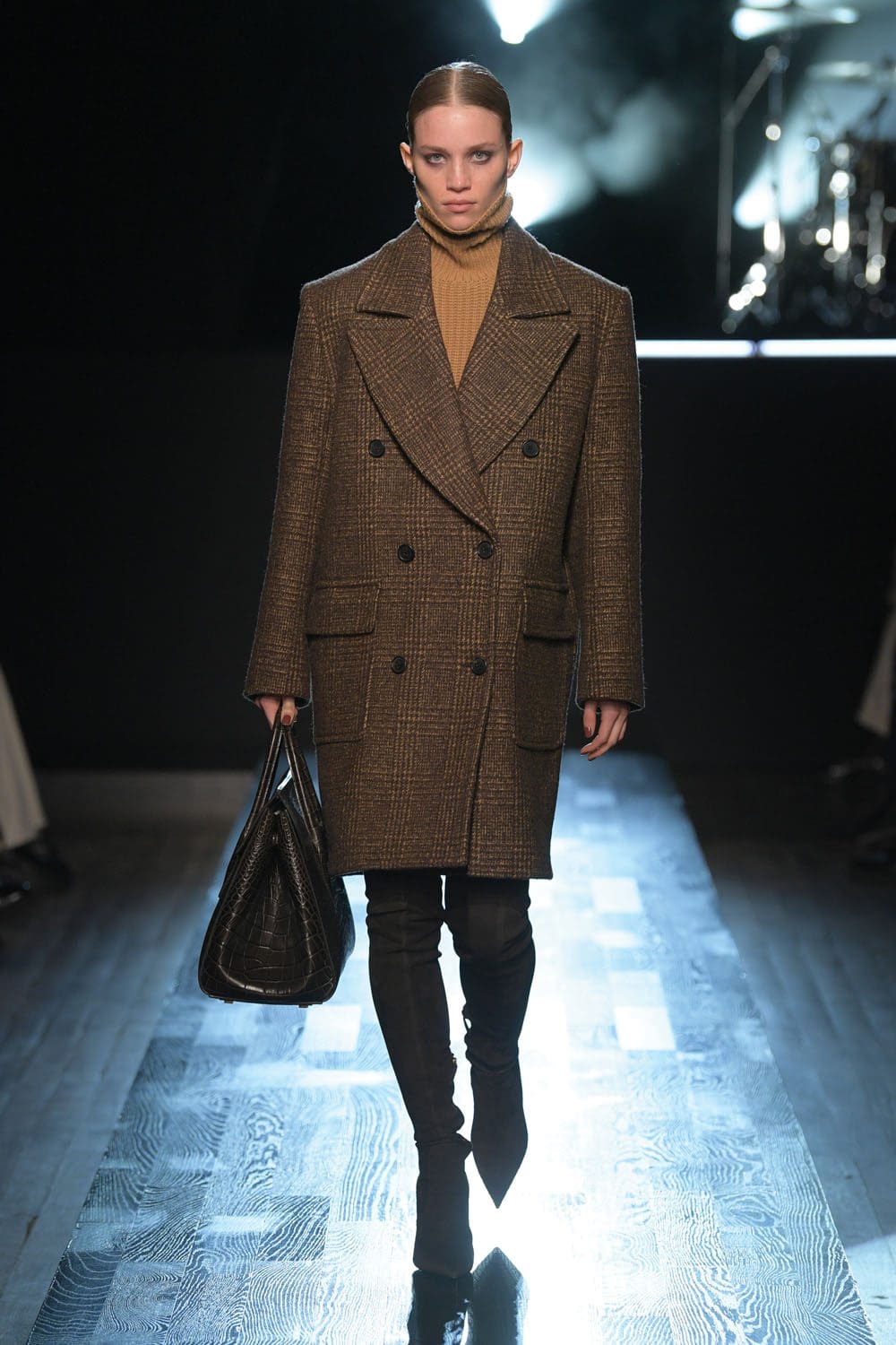 Michael Kors Fall Winter 2022-2023 New York by RUNWAY MAGAZINE