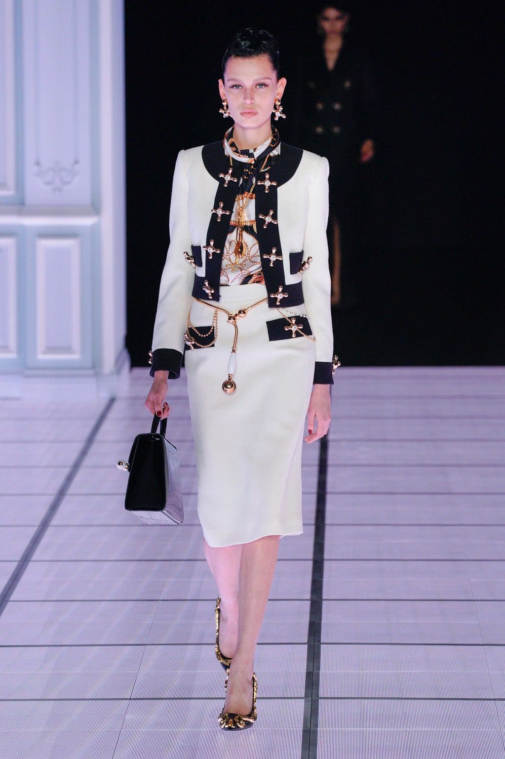 Moschino outono inverno 2022-2023 Milan Runway revista