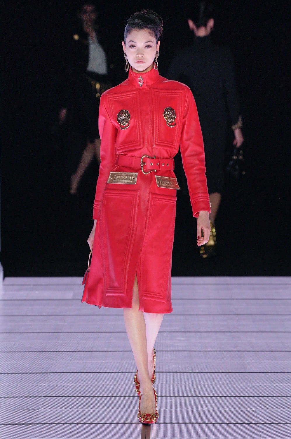 Moschino outono inverno 2022-2023 Milan Runway revista
