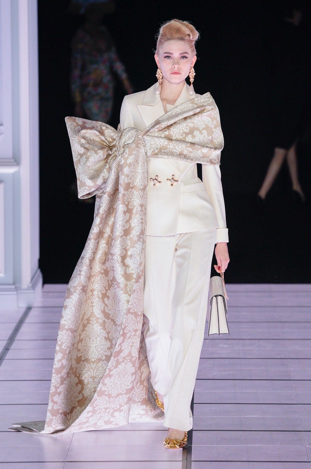 Moschino outono inverno 2022-2023 Milan Runway revista