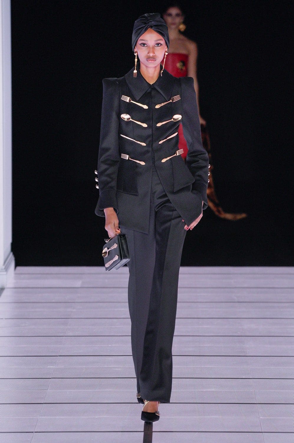 Moschino outono inverno 2022-2023 Milan Runway revista