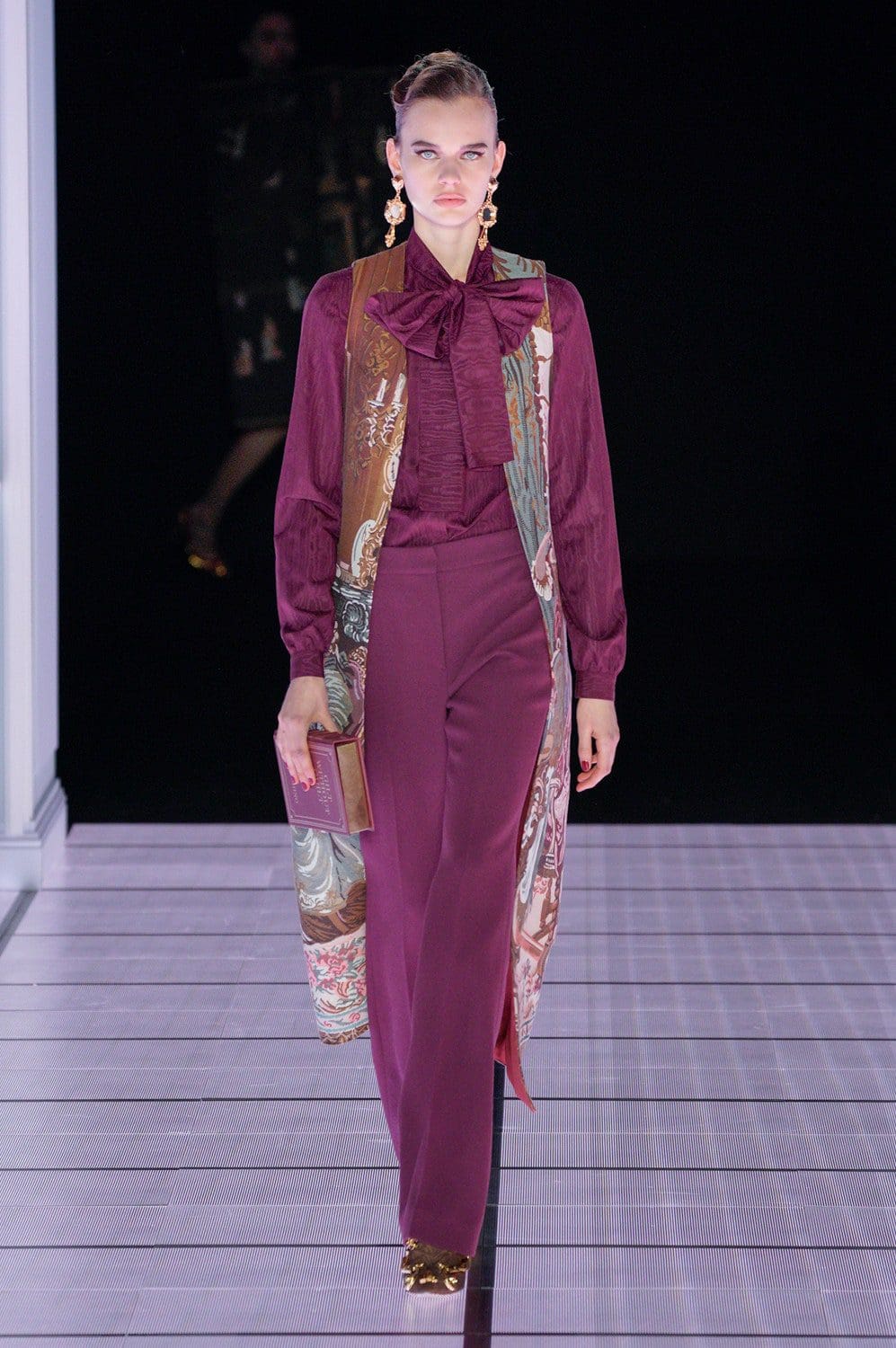 Moschino outono inverno 2022-2023 Milan Runway revista