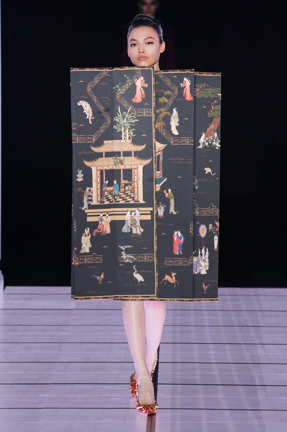 Moschino outono inverno 2022-2023 Milan Runway revista