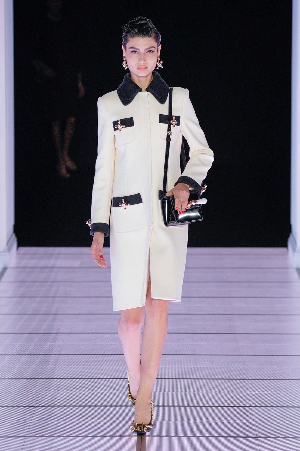 Moschino outono inverno 2022-2023 Milan Runway revista