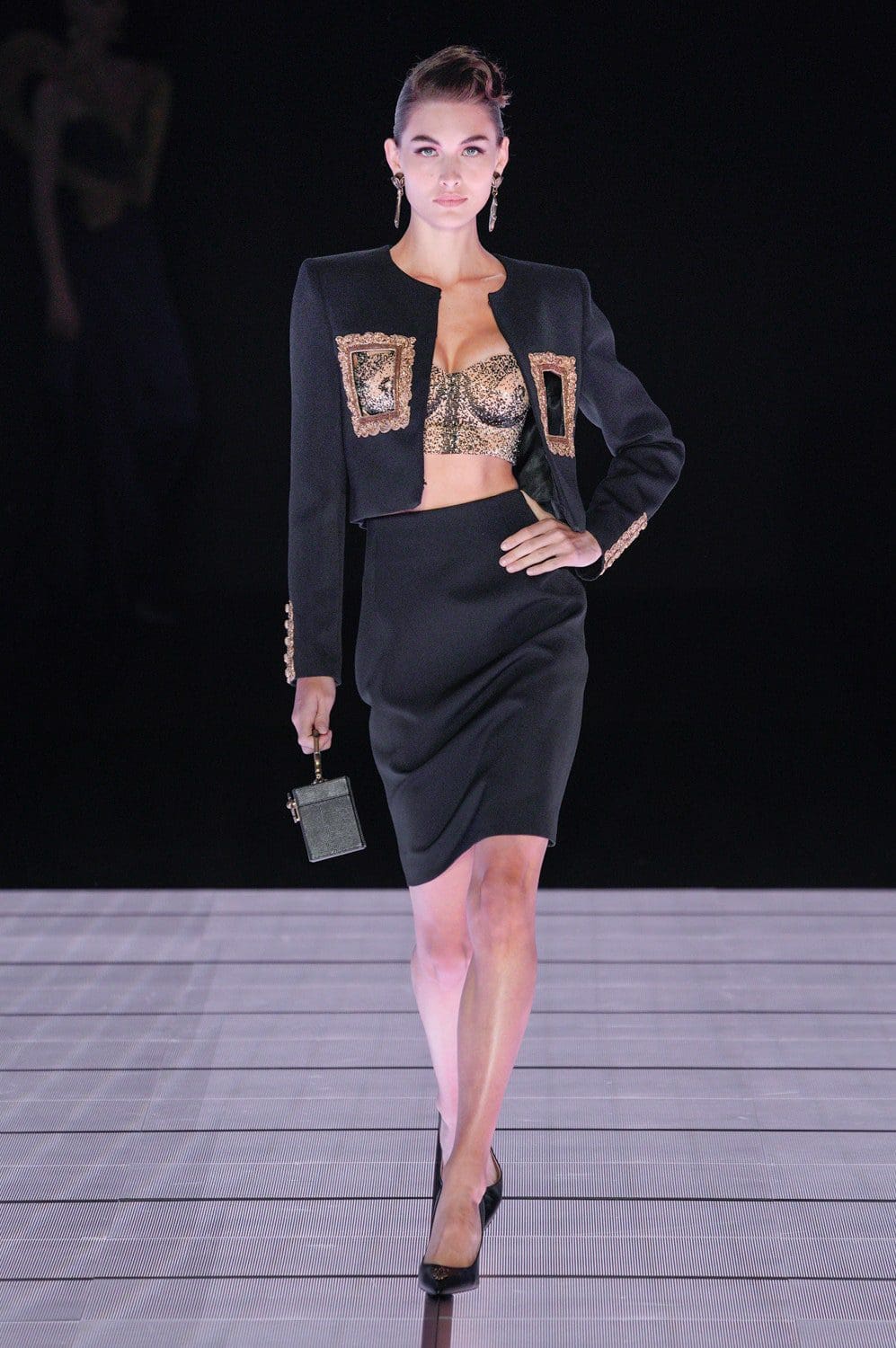 Moschino outono inverno 2022-2023 Milan Runway revista