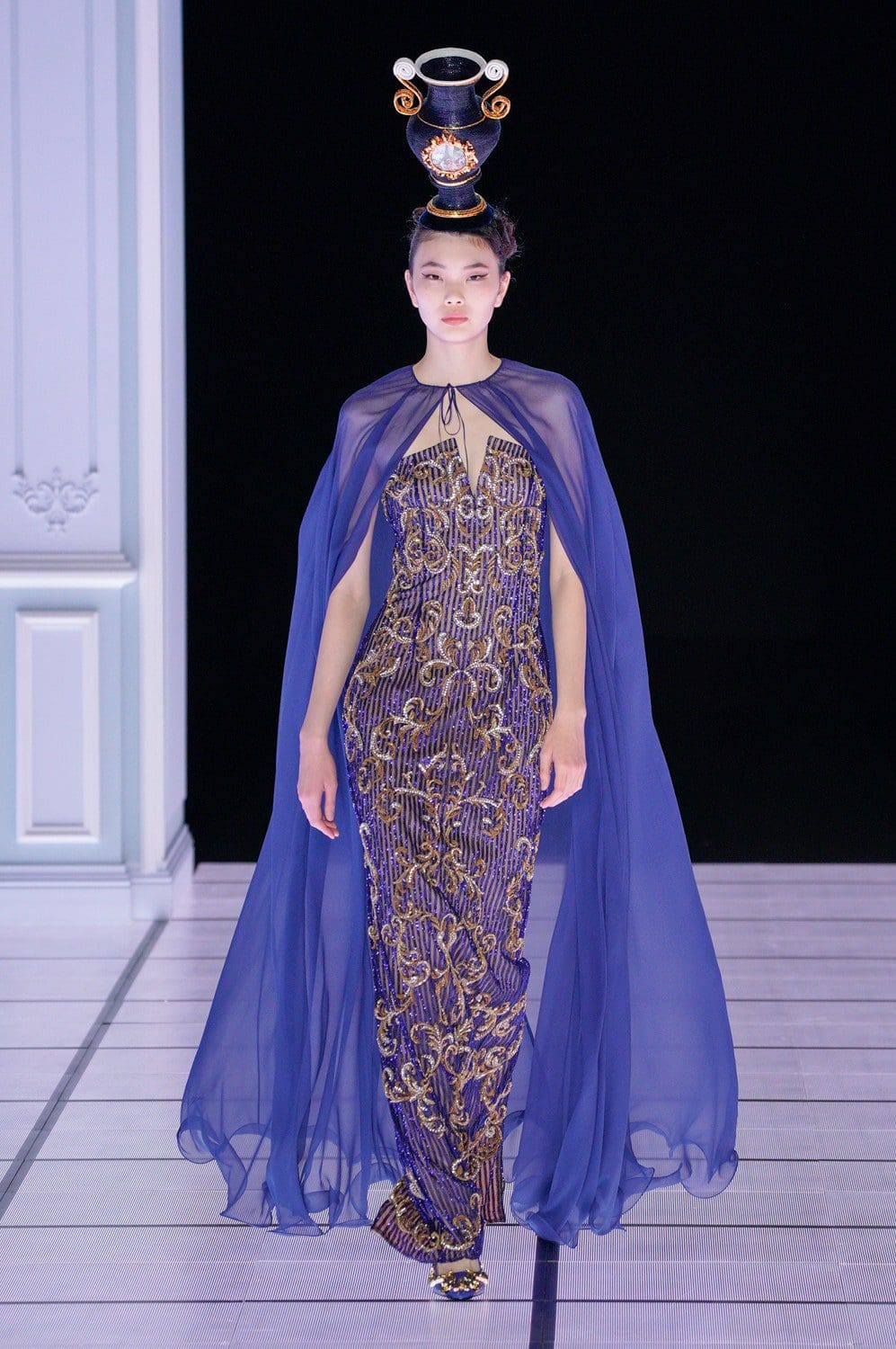 Moschino outono inverno 2022-2023 Milan Runway revista