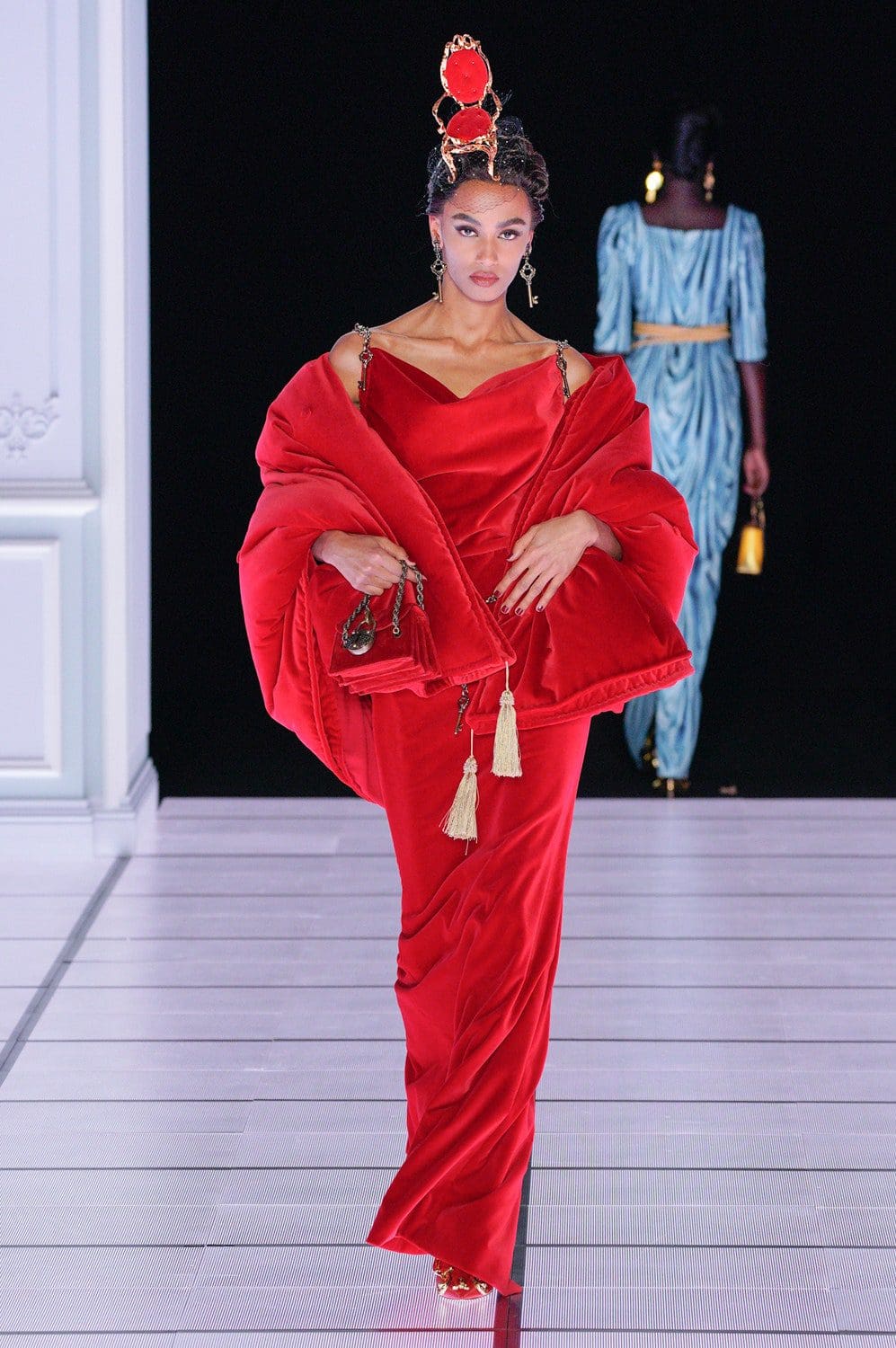Moschino outono inverno 2022-2023 Milan Runway revista