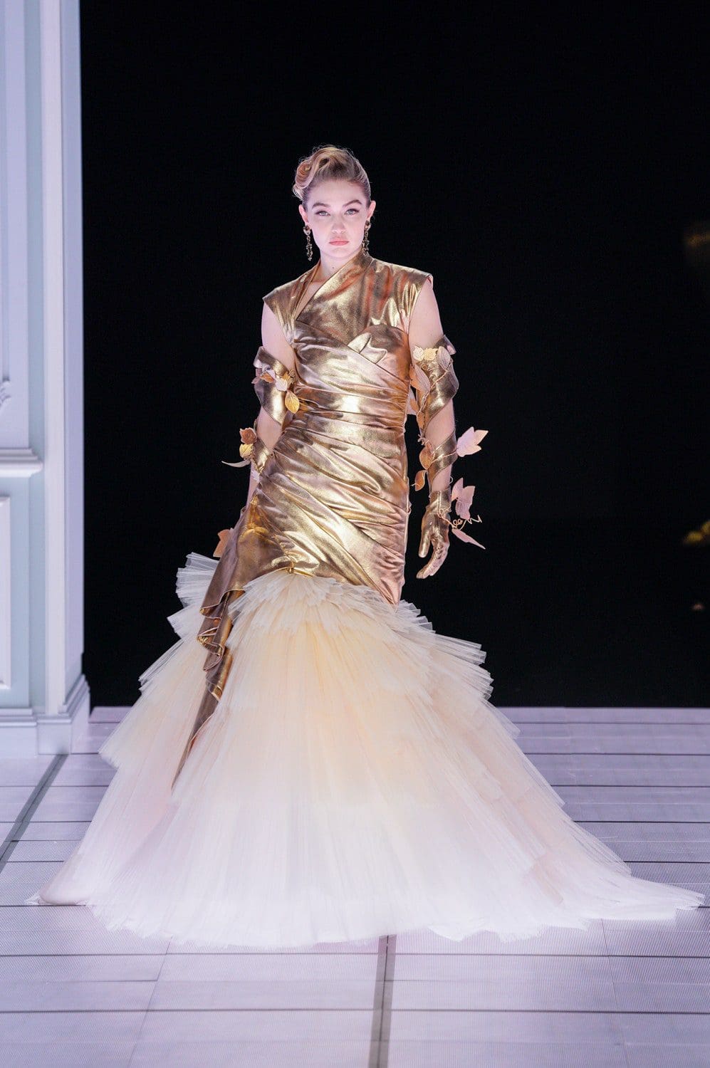Moschino outono inverno 2022-2023 Milan Runway revista