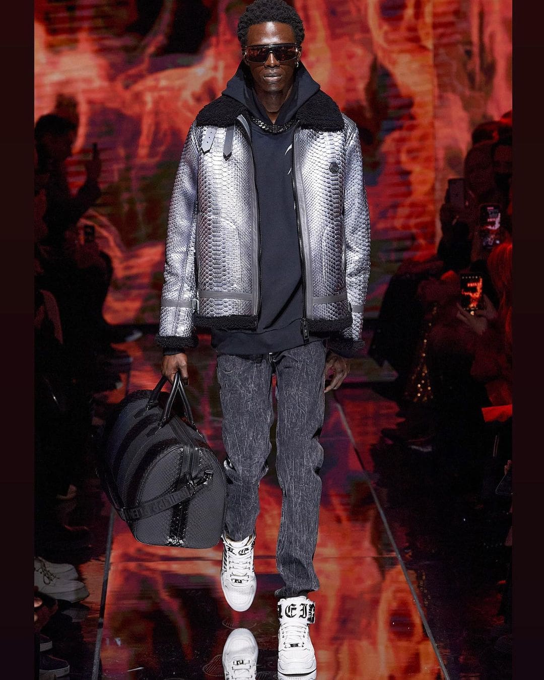 Philipp Plein Fall Winter 2022-2023 Milan Runway Magazine
