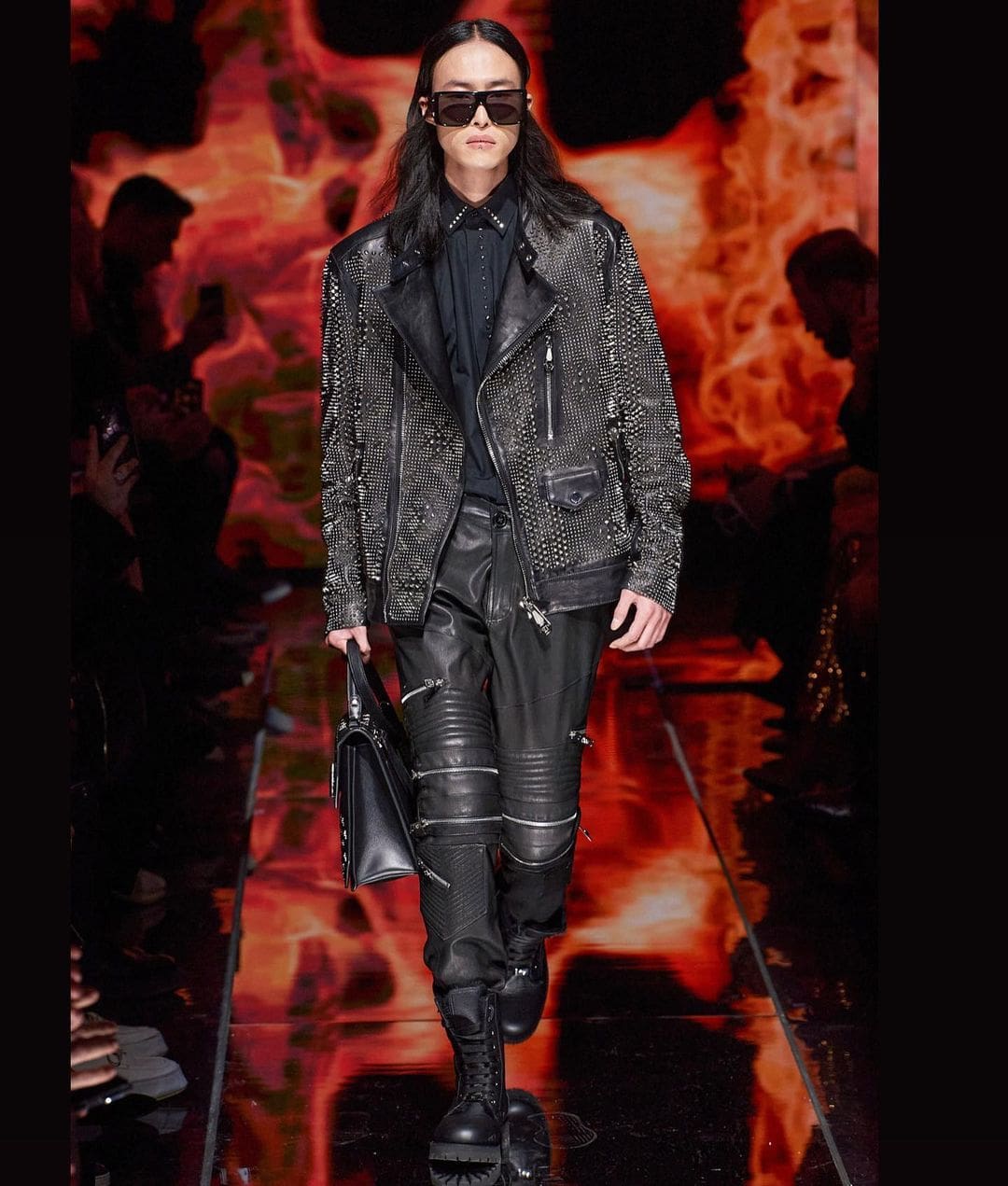Philipp Plein Fall Winter 2022-2023 Milan Runway Magazine