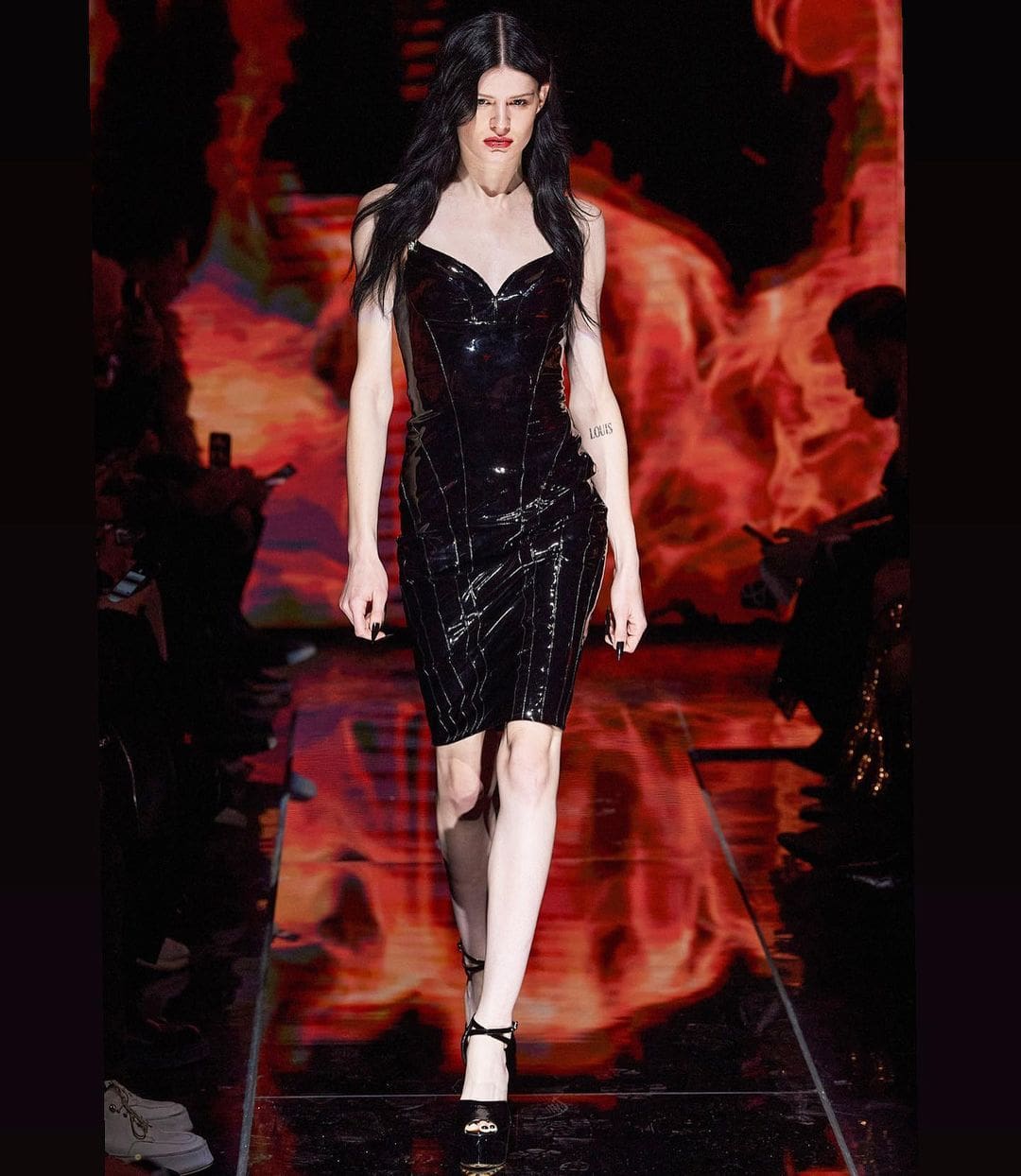 Philipp Plein Fall Winter 2022-2023 Milan Runway Magazine