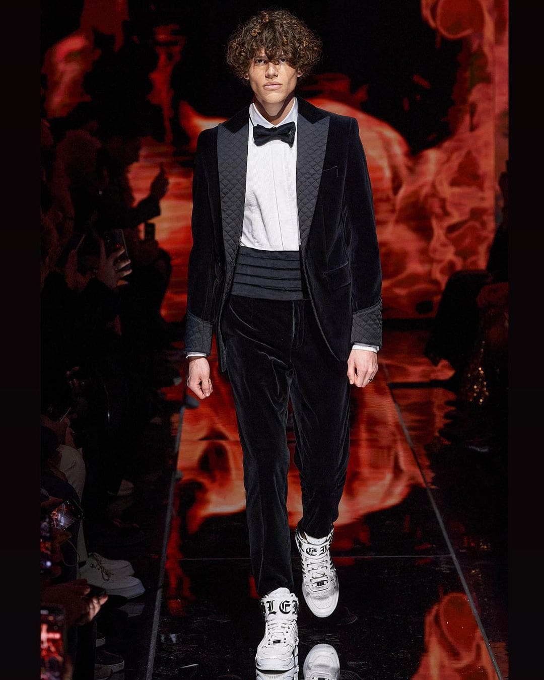 Philipp Plein Fall Winter 2022-2023 Milan Runway Magazine