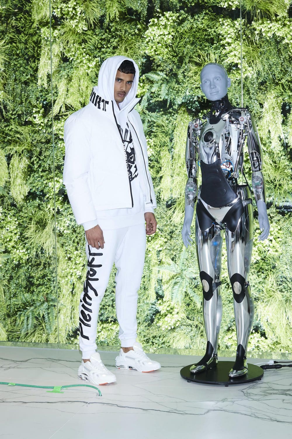 Plein Sport Herbst 2022 erste Kollektion Mailand Runway Magazin