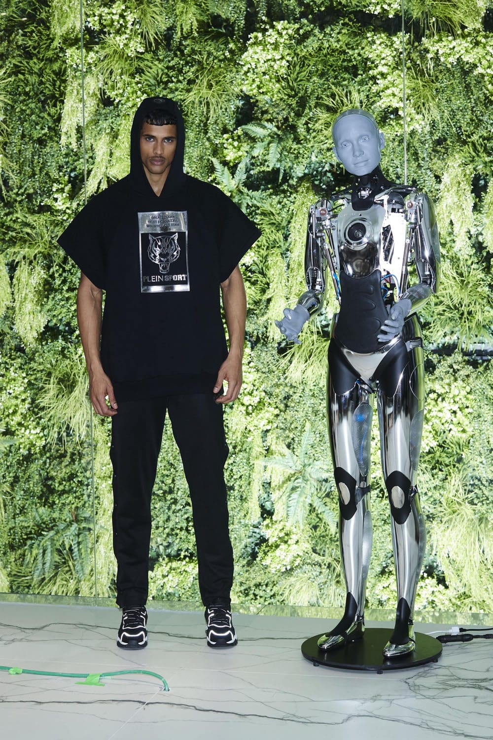 Plein Sport Herbst 2022 erste Kollektion Mailand Runway Magazin