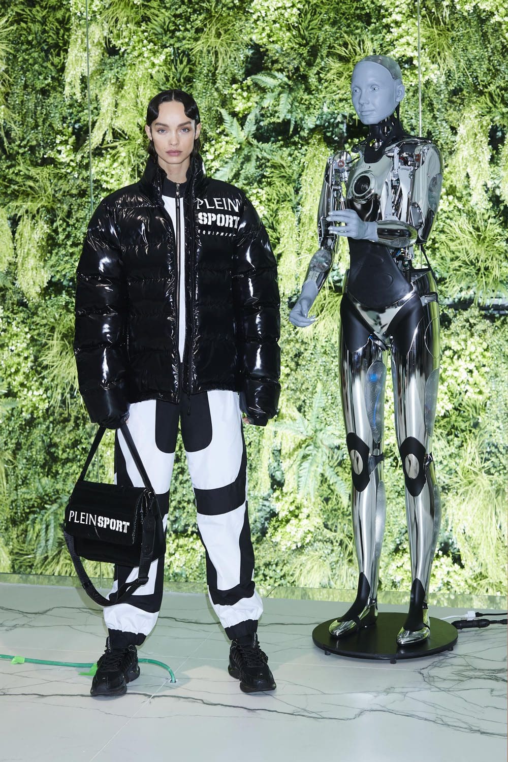 Plein Sport Herbst 2022 erste Kollektion Mailand Runway Magazin