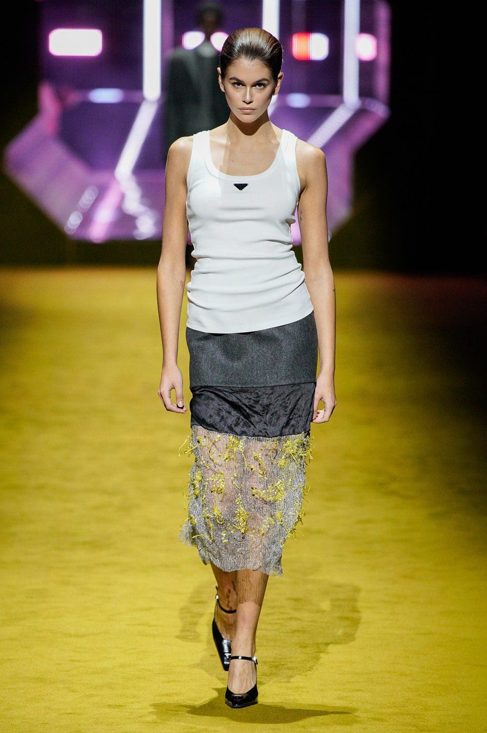 Prada Herbst Winter 2022-2023 Milan Runway Magazin