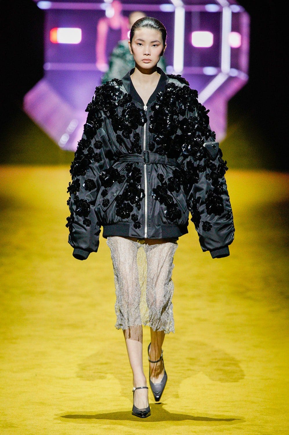 Prada Herbst Winter 2022-2023 Milan Runway Magazin