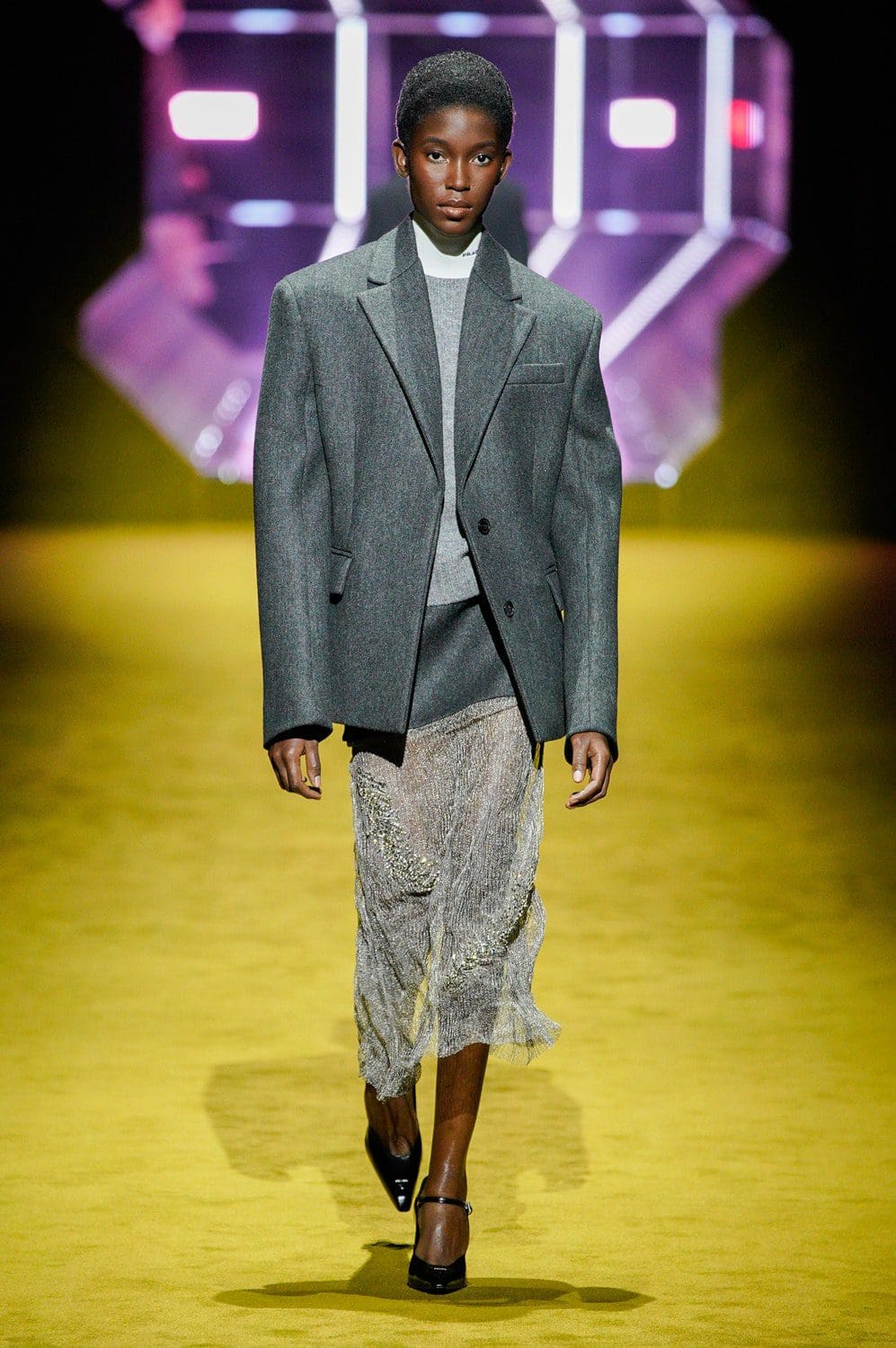 Prada Herbst Winter 2022-2023 Milan Runway Magazin
