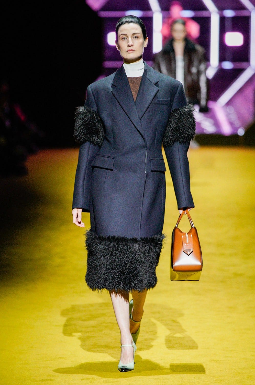 Prada Herbst Winter 2022-2023 Milan Runway Magazin