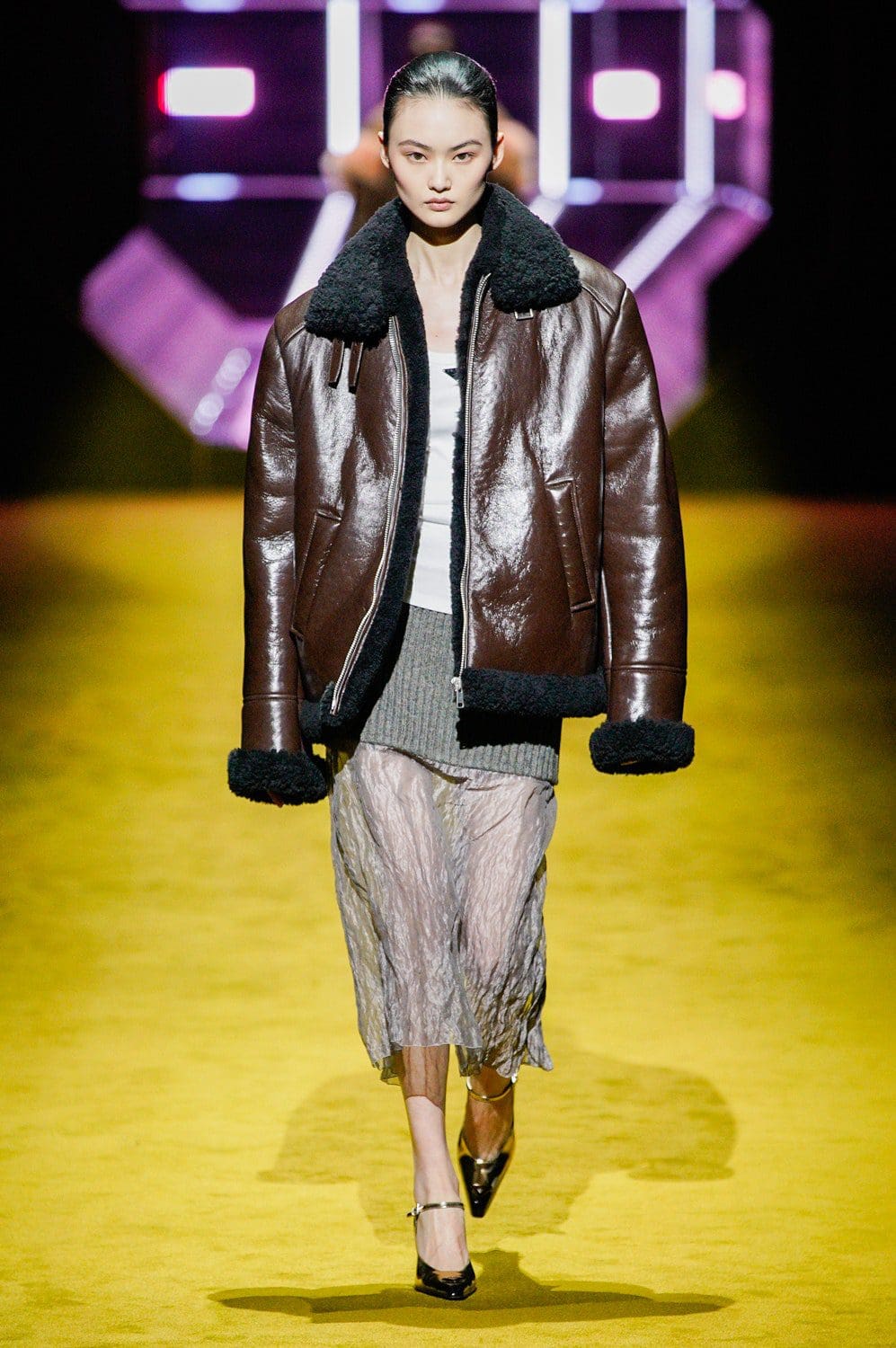 Prada Herbst Winter 2022-2023 Milan Runway Magazin