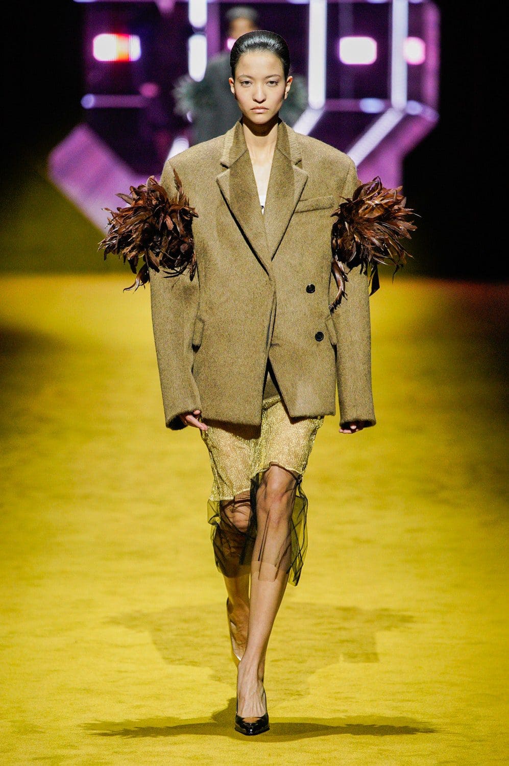 Prada Herbst Winter 2022-2023 Milan Runway Magazin