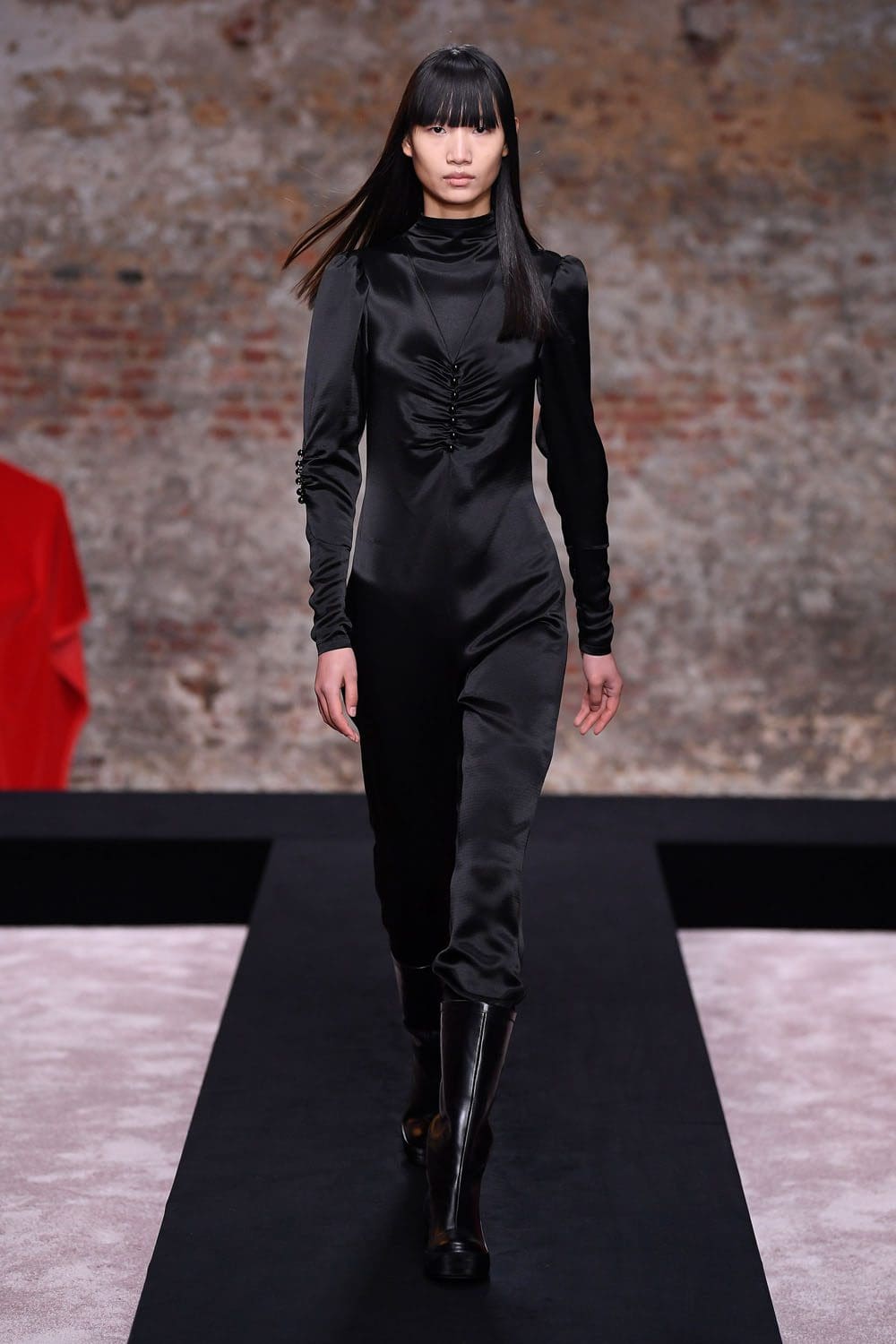 ラフ・シモンズ 2022年秋冬-2023 ロンドン RUNWAY マガジン
