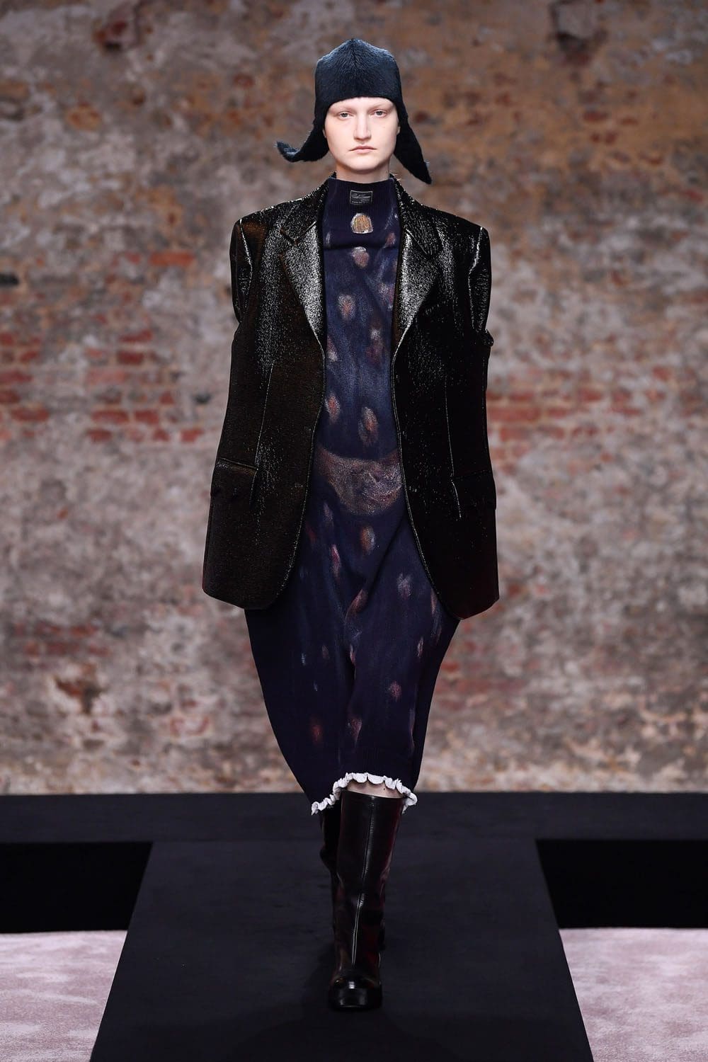 ラフ・シモンズ 2022年秋冬-2023 ロンドン RUNWAY マガジン