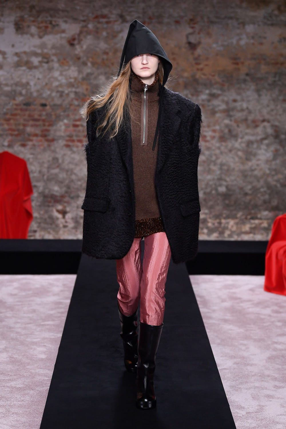 ラフ・シモンズ 2022年秋冬-2023 ロンドン RUNWAY マガジン