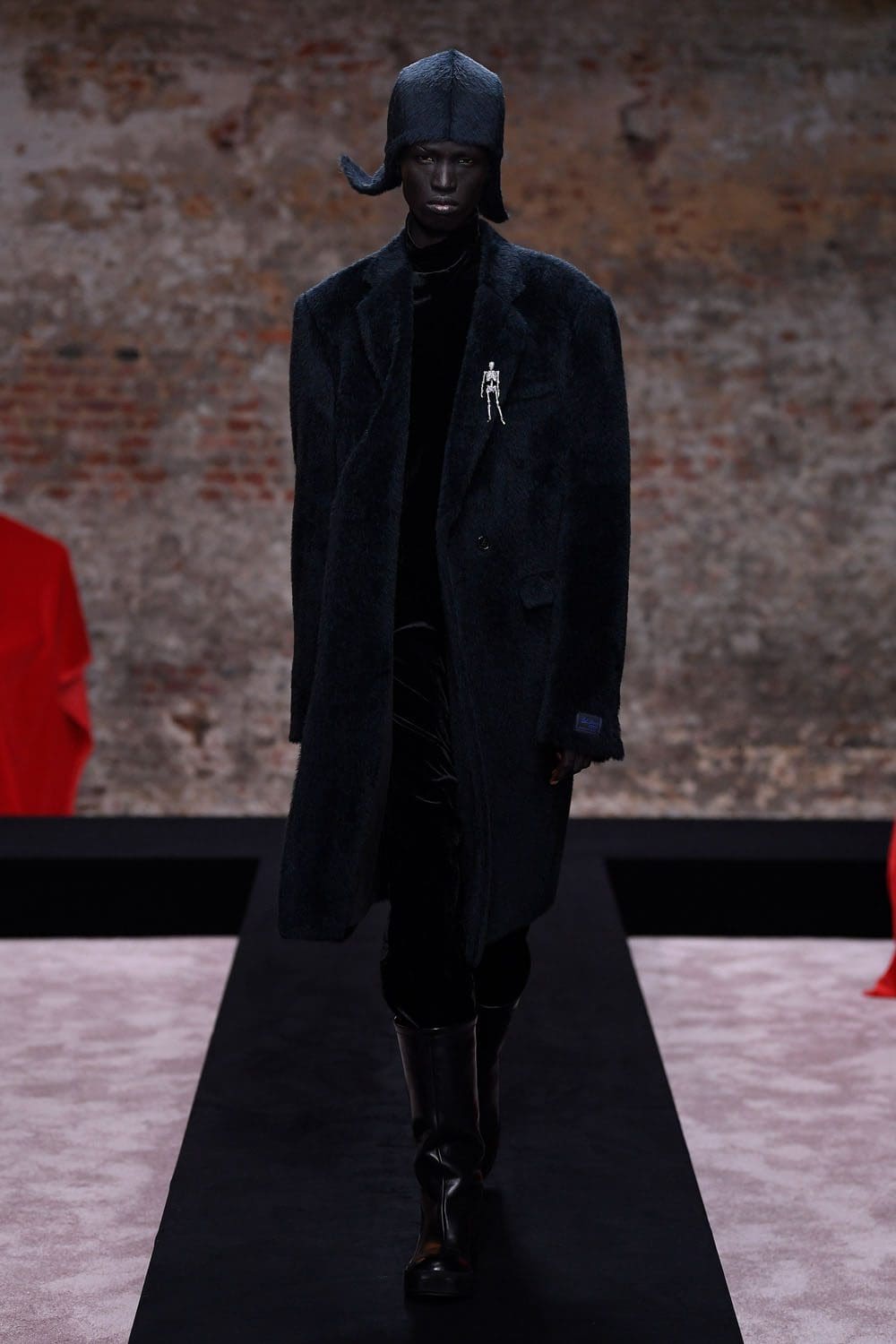 ラフ・シモンズ 2022年秋冬-2023 ロンドン RUNWAY マガジン