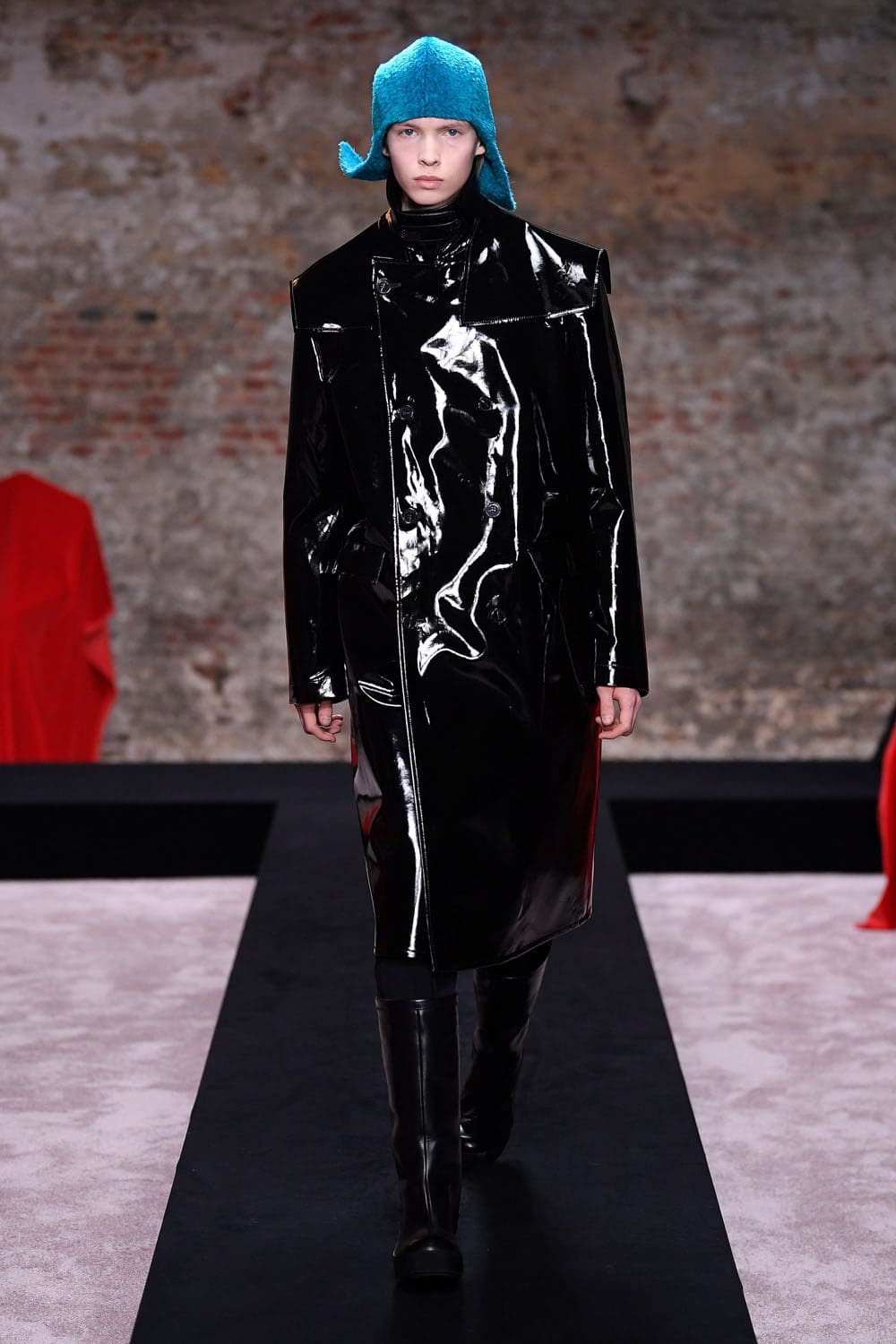 ラフ・シモンズ 2022年秋冬-2023 ロンドン RUNWAY マガジン