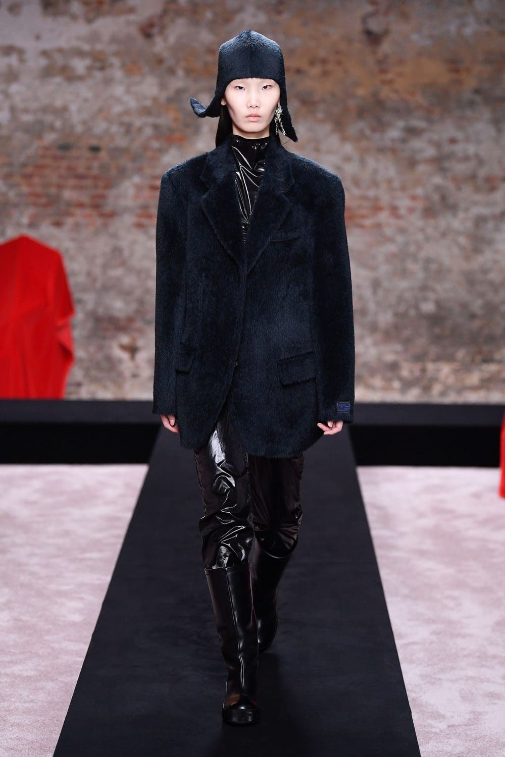 ラフ・シモンズ 2022年秋冬-2023 ロンドン RUNWAY マガジン
