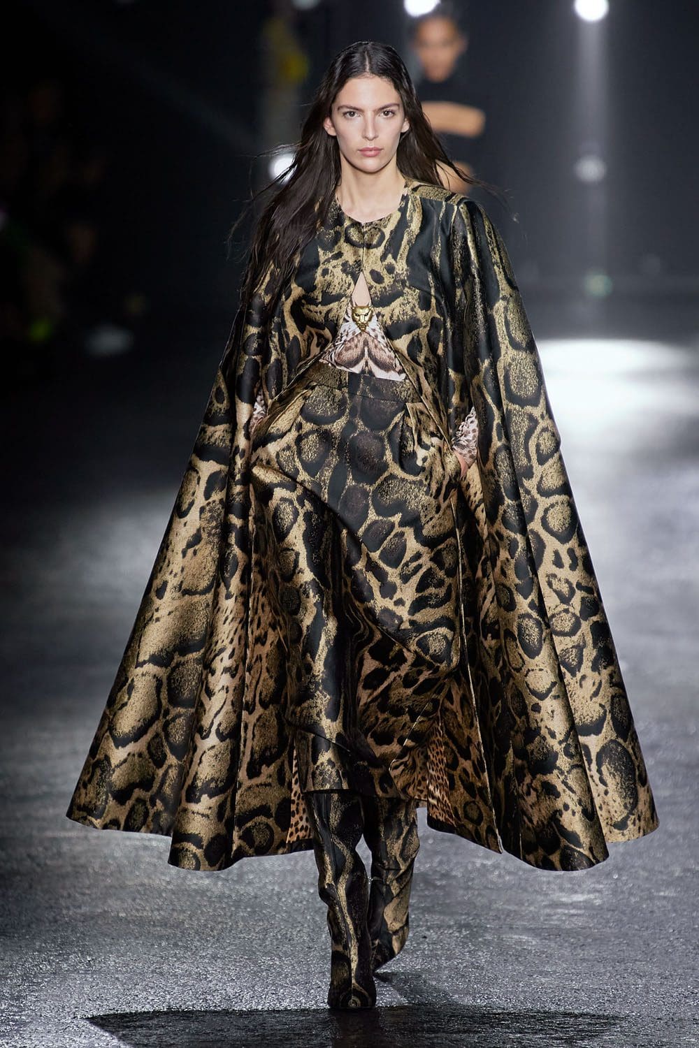 Roberto Cavalli Herbst Winter 2022-2023 Milan Runway Magazin