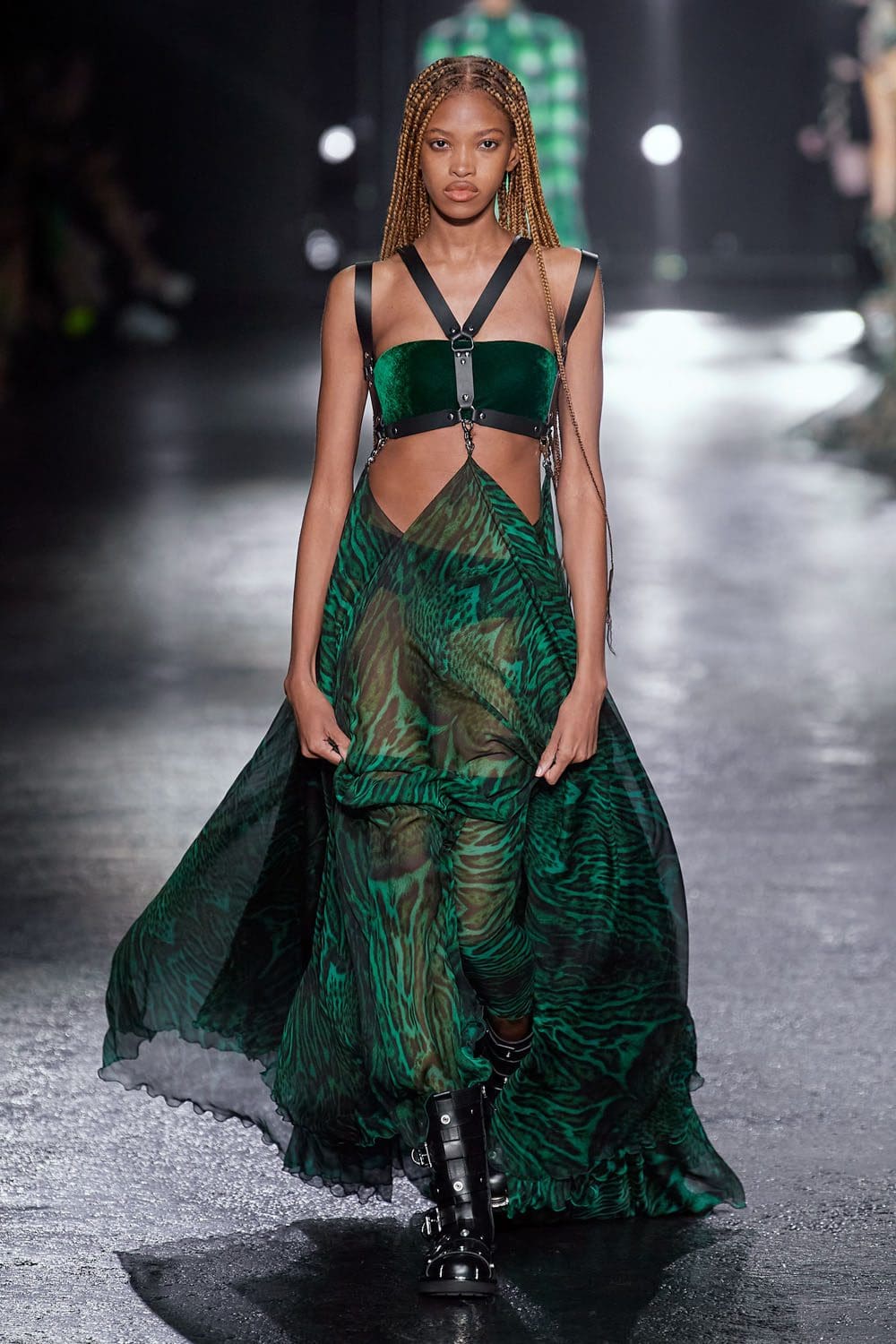 Roberto Cavalli Herbst Winter 2022-2023 Milan Runway Magazin