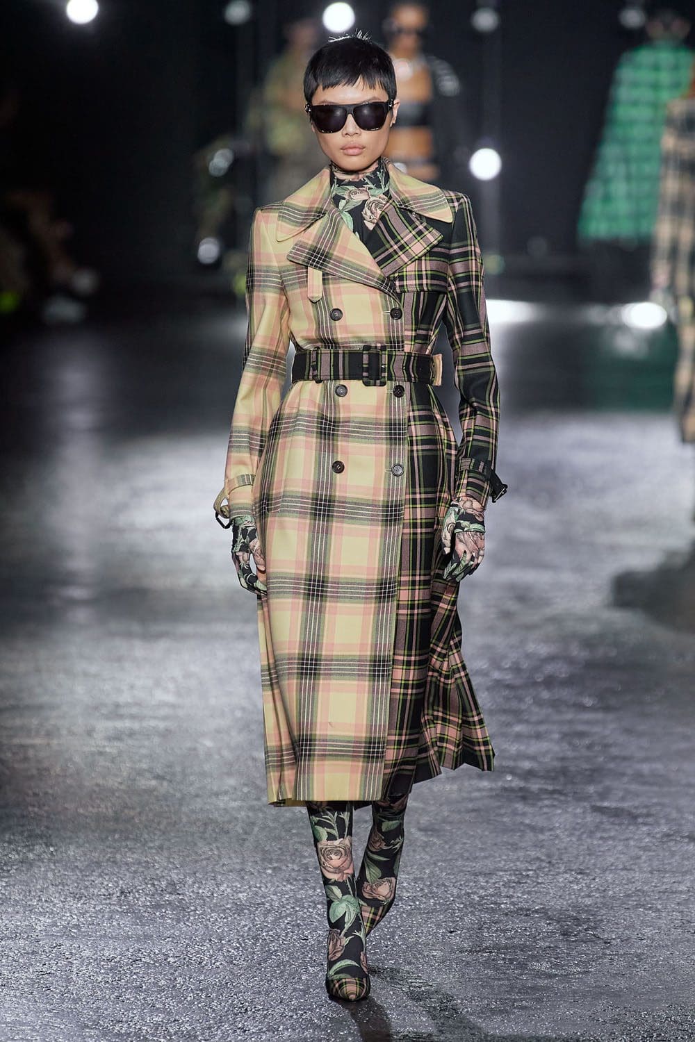 Roberto Cavalli Herbst Winter 2022-2023 Milan Runway Magazin