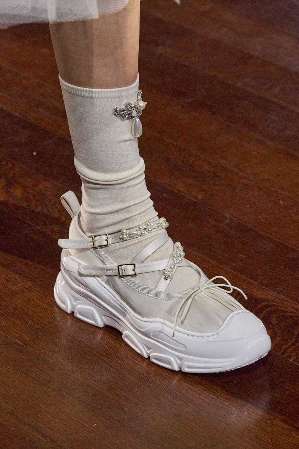 Simone Rocha Autunno Inverno 2022-2023 Londra RUNWAY MAGAZINE