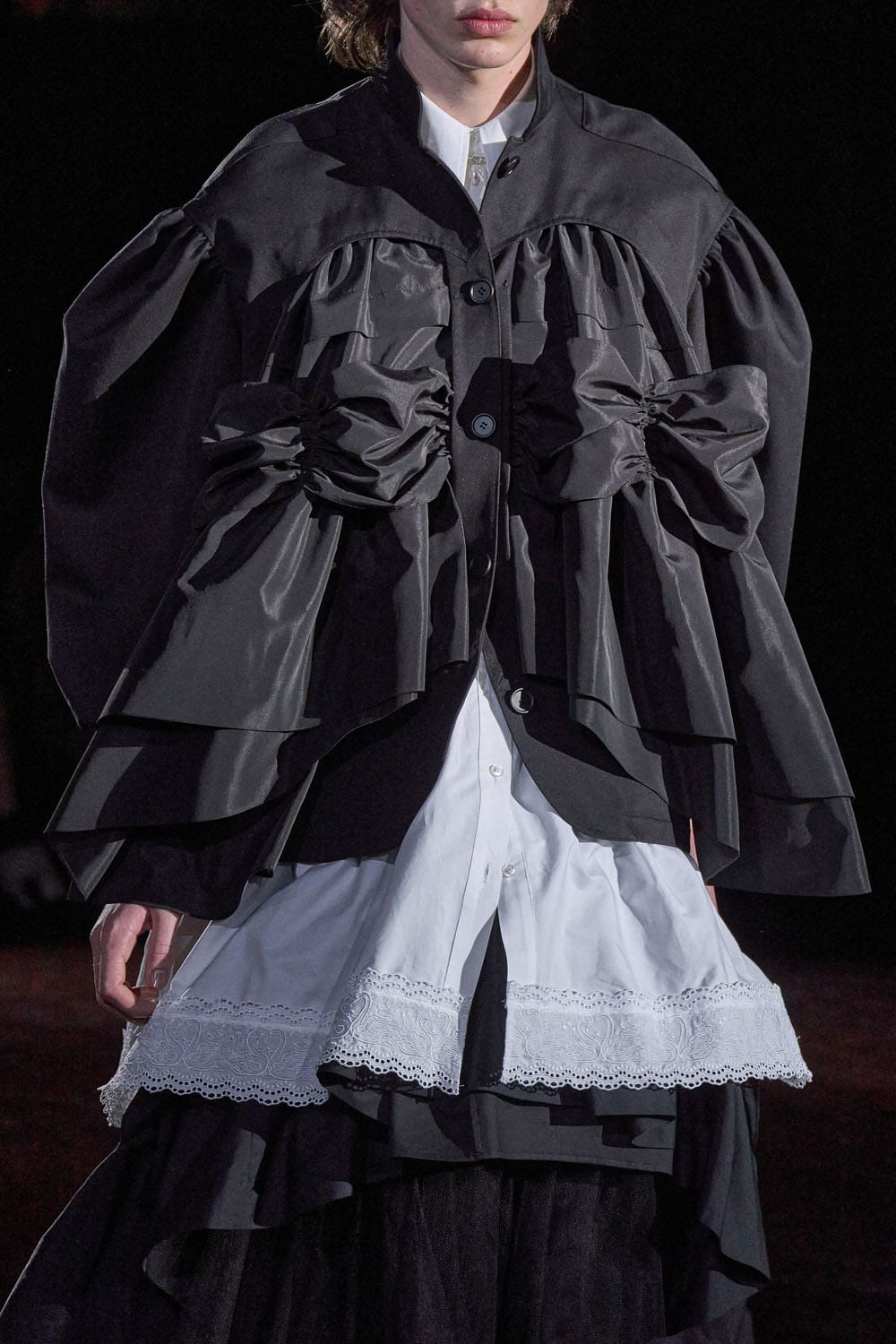 Simone Rocha Autunno Inverno 2022-2023 Londra RUNWAY MAGAZINE