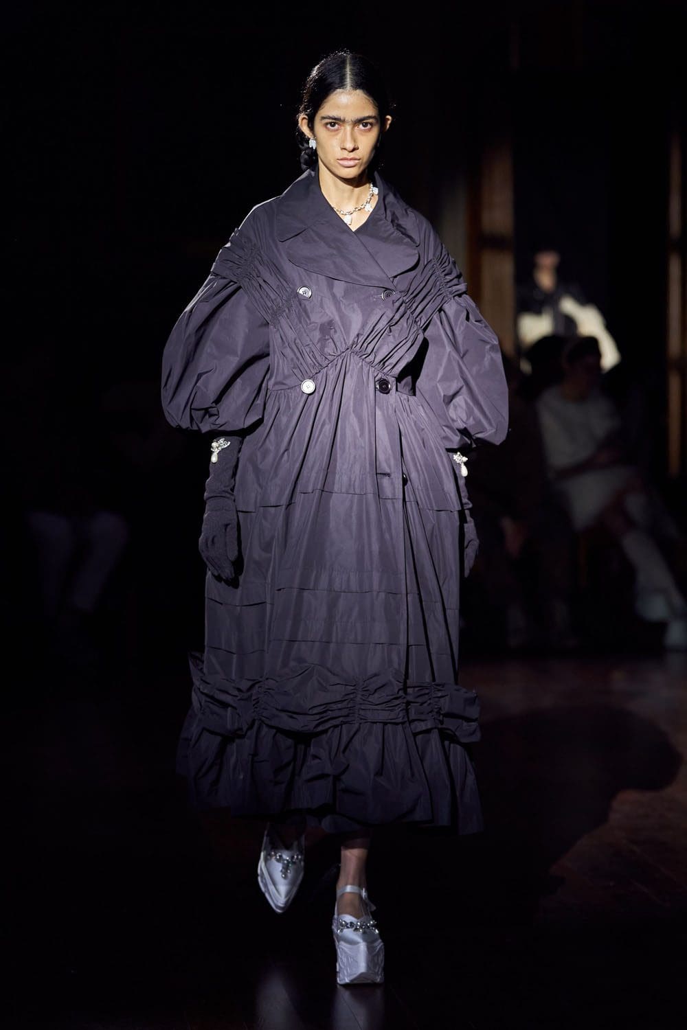 Simone Rocha Autunno Inverno 2022-2023 Londra RUNWAY MAGAZINE