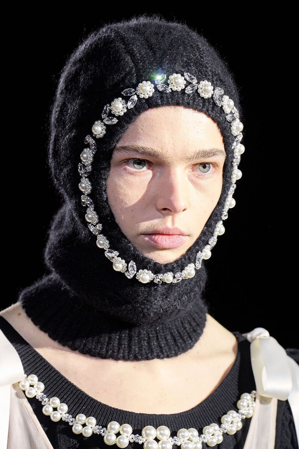 Simone Rocha Autunno Inverno 2022-2023 Londra RUNWAY MAGAZINE